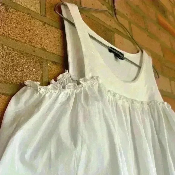 Weekend MaxMara Canasta cotton cold shoulder 3/4 Puff sleeve white top - Picture 5 of 8